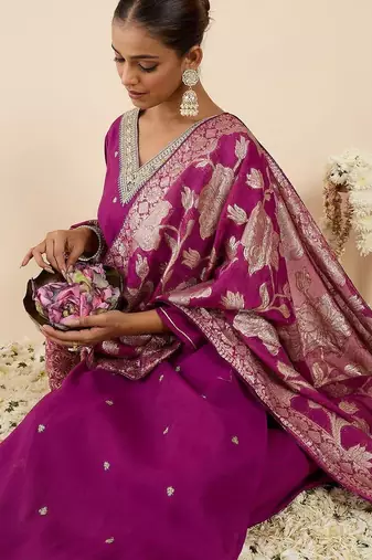 Women Ethnic Motifs Regular Thread Work Kurta with Trousers & With Dupatta