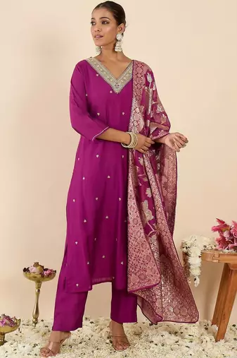 Women Ethnic Motifs Regular Thread Work Kurta with Trousers & With Dupatta