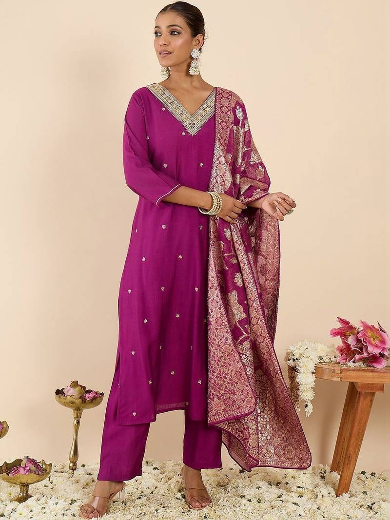 Women Ethnic Motifs Regular Thread Work Kurta with Trousers & With Dupatta