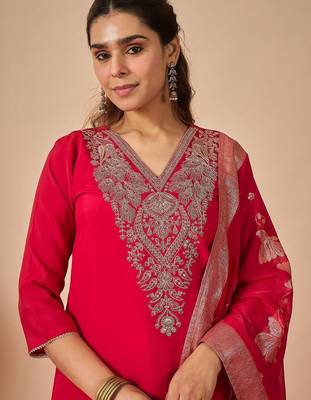 Women Ethnic Motifs Embroidered Regular Thread Work Kurta with Trousers & With Dupatta 1