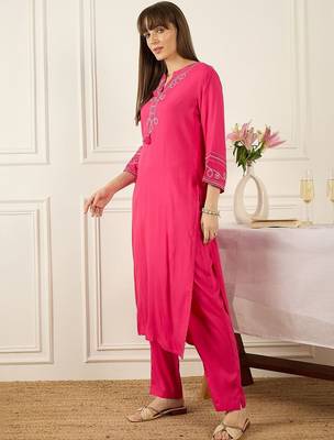 Women Ethnic Motifs Embroidered Regular Thread Work Kurta with Trousers 3