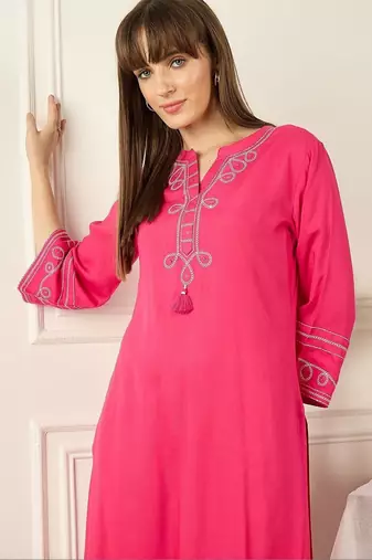 Women Ethnic Motifs Embroidered Regular Thread Work Kurta with Trousers