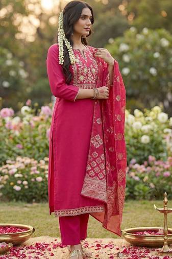 Women Ethnic Motifs Embroidered Regular Thread Work Kurta with Trousers & With Dupatta