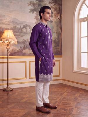 Mens violet silk blend solid embroidered kurta 4