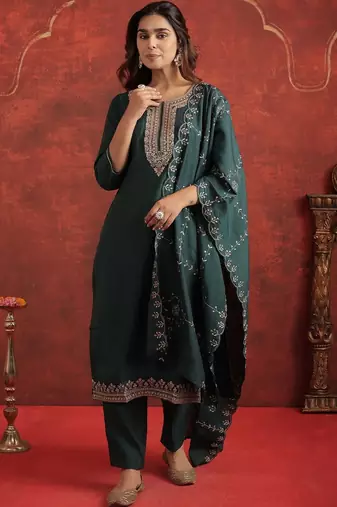Women Ethnic Motifs Embroidered Regular Thread Work Kurta with Trousers & With Dupatta
