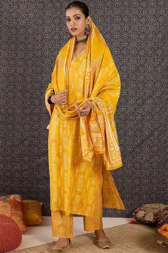 Women Ethnic Motifs Printed Regular Chanderi Silk Kurta with Trousers & With Dupatta