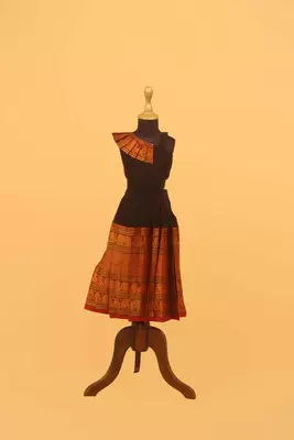 black narayanipattu skirt and top 1