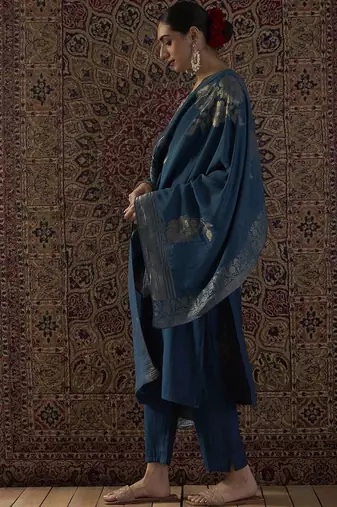 Women Ethnic Motifs Embroidered Regular Thread Work Kurta with Trousers & With Dupatta