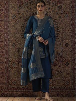 Women Ethnic Motifs Embroidered Regular Thread Work Kurta with Trousers & With Dupatta 6