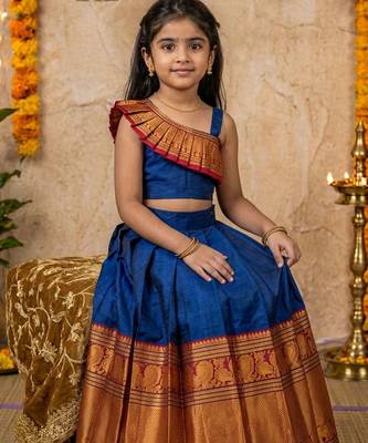 blue narayanipattu skirt and top 2