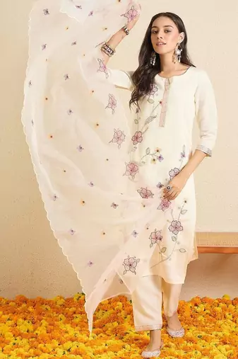 Women Floral Embroidered Regular Thread Work Kurta with Trousers & With Dupatta