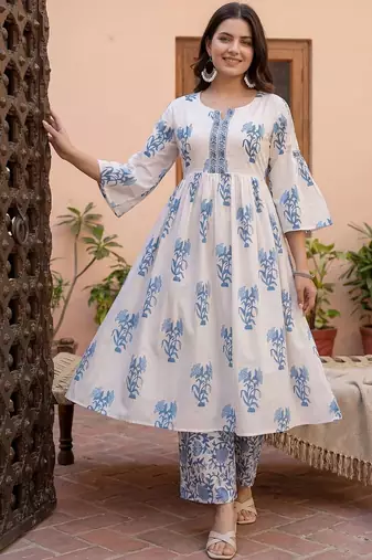Women Floral Printed Empire Thread Work Pure Cotton Kurta with Palazzos