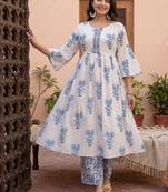Women Floral Printed Empire Thread Work Pure Cotton Kurta with Palazzos