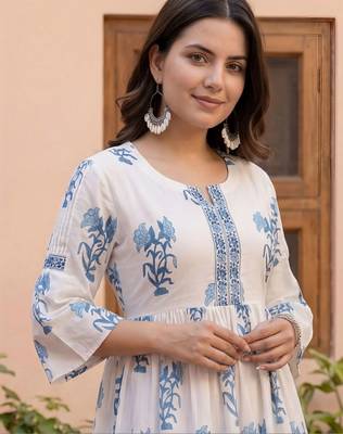 Women Floral Printed Empire Thread Work Pure Cotton Kurta with Palazzos 2
