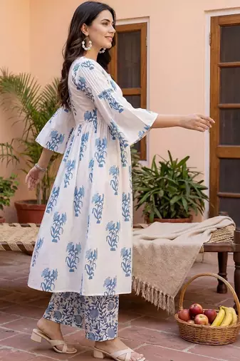 Women Floral Printed Empire Thread Work Pure Cotton Kurta with Palazzos