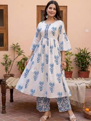 Women Floral Printed Empire Thread Work Pure Cotton Kurta with Palazzos 6