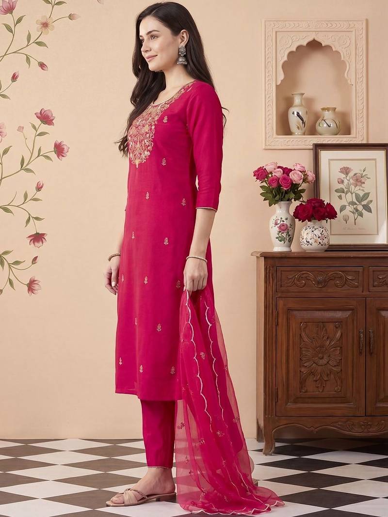 Women Ethnic Motifs Embroidered Regular Thread Work Kurta with Trousers & With Dupatta