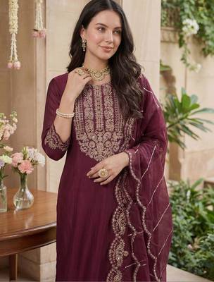 Women Ethnic Motifs Embroidered Regular Thread Work Liva Kurta with Trousers & With Dupatta 2