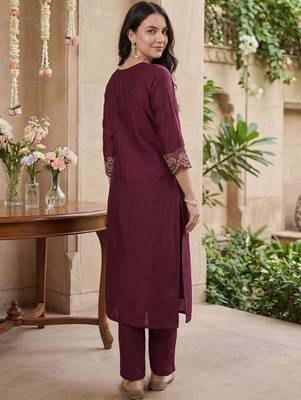 Women Ethnic Motifs Embroidered Regular Thread Work Liva Kurta with Trousers & With Dupatta 4