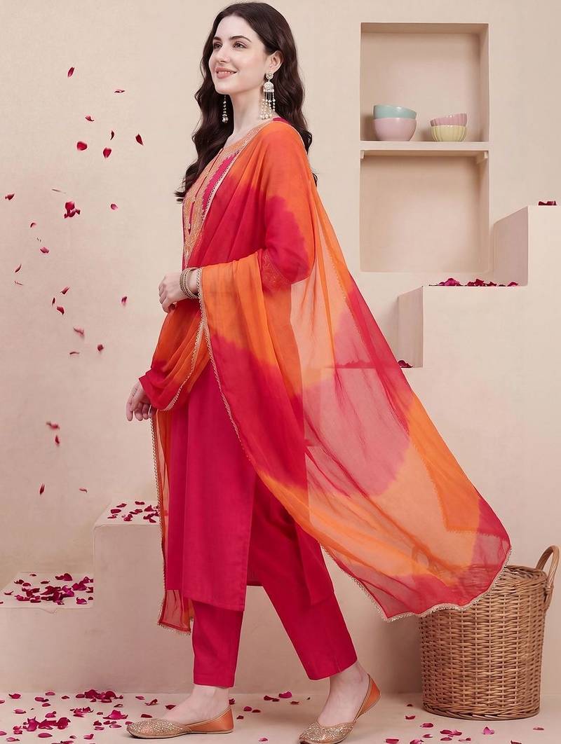 Women Ethnic Motifs Embroidered Regular Thread Work Kurta with Trousers & With Dupatta