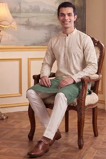 Mens green silk blend solid embroidered kurta with trouser