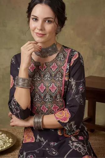 Women Floral Printed Regular Thread Work Pure Cotton Kurta with Trousers
