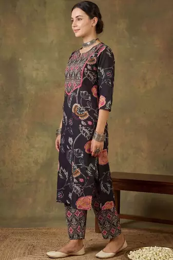 Women Floral Printed Regular Thread Work Pure Cotton Kurta with Trousers