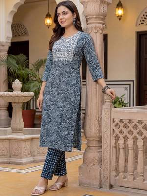 Women Ethnic Motifs Printed Regular Thread Work Pure Cotton Kurta with Trousers 1