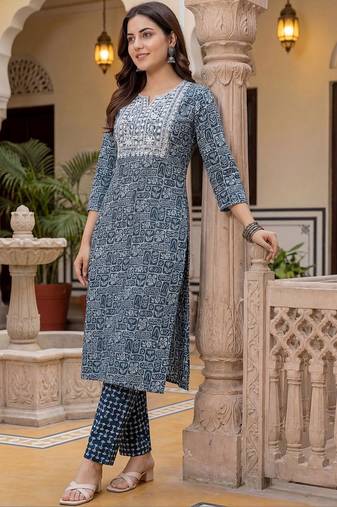 Women Ethnic Motifs Printed Regular Thread Work Pure Cotton Kurta with Trousers