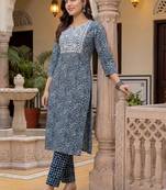 Women Ethnic Motifs Printed Regular Thread Work Pure Cotton Kurta with Trousers