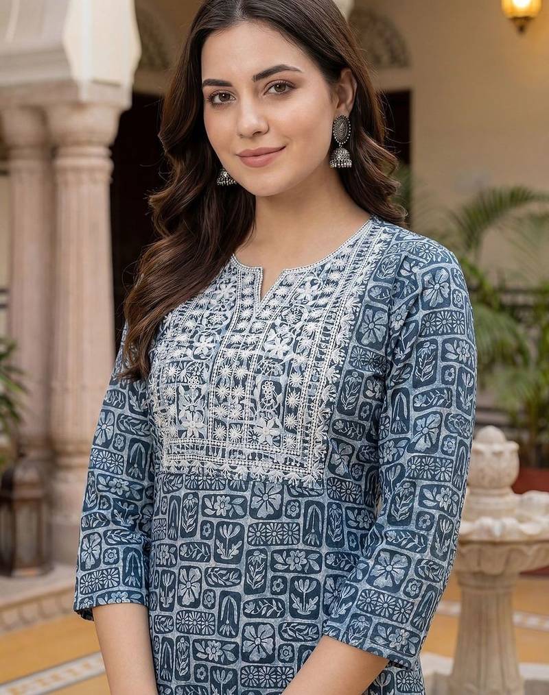 Women Ethnic Motifs Printed Regular Thread Work Pure Cotton Kurta with Trousers