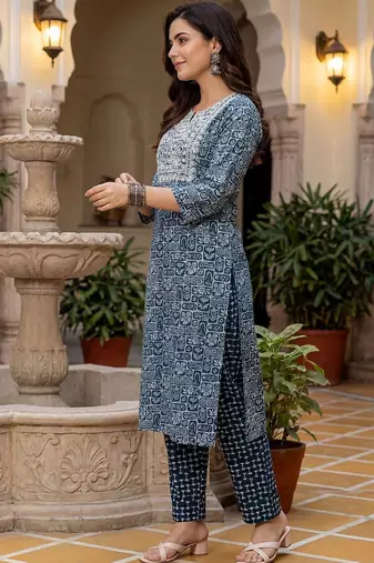 Women Ethnic Motifs Printed Regular Thread Work Pure Cotton Kurta with Trousers