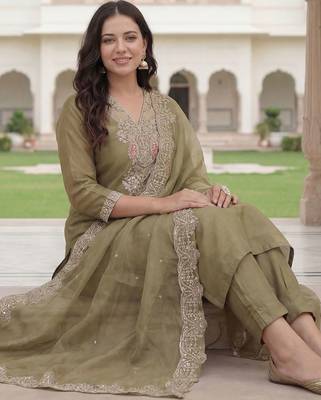Women Ethnic Motifs Embroidered Regular Sequinned Kurta with Trousers & With Dupatta 5