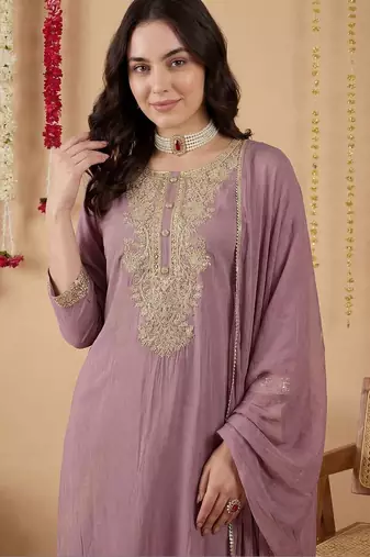 Women Ethnic Motifs Embroidered Regular Thread Work Kurta with Trousers & With Dupatta