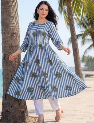 Women Printed Regular Pure Cotton Kurta with Trousers 6