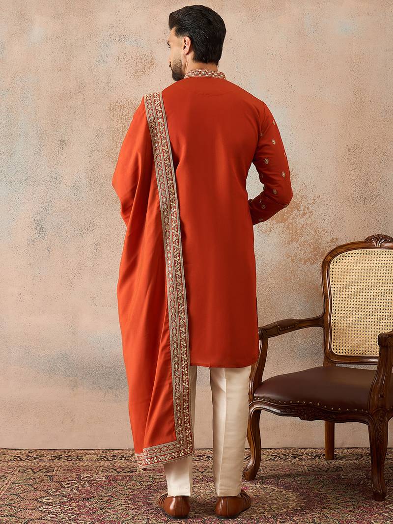 Mens orange silk blend solid embroidered kurta with dupatta