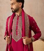 Mens pink silk blend solid embroidered kurta with dupatta