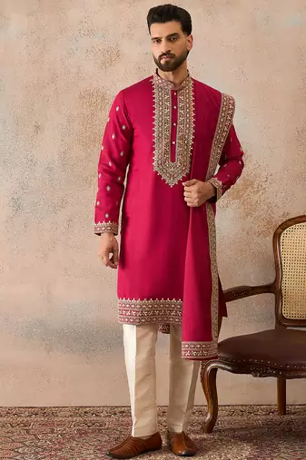 Mens pink silk blend solid embroidered kurta with dupatta