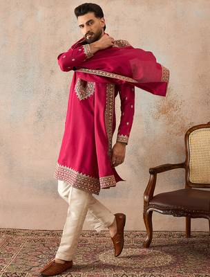 Mens pink silk blend solid embroidered kurta with dupatta 3