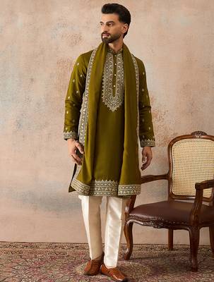 Mens green silk blend solid embroidered kurta with dupatta 2