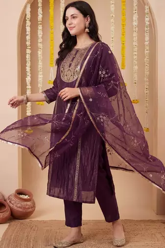 Women Ethnic Motifs Embroidered Regular Thread Work Kurta with Trousers & With Dupatta