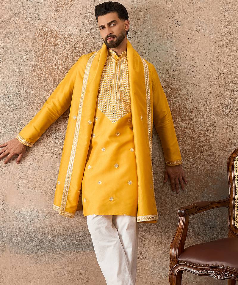 Mens yellow silk blend solid embroidered kurta with dupatta