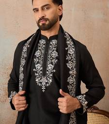 Mens black silk blend solid embroidered kurta with dupatta