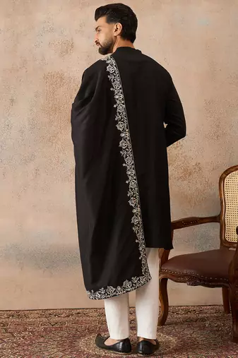 Mens black silk blend solid embroidered kurta with dupatta