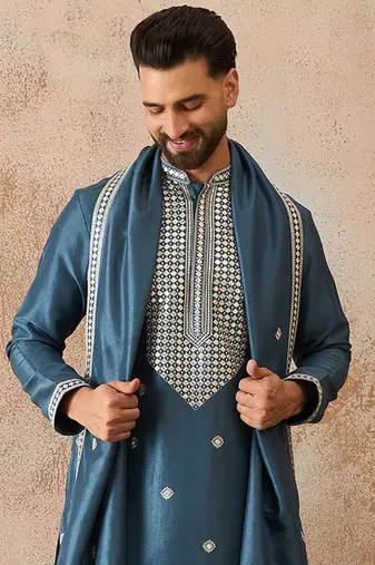Mens blue silk blend solid embroidered kurta with dupatta