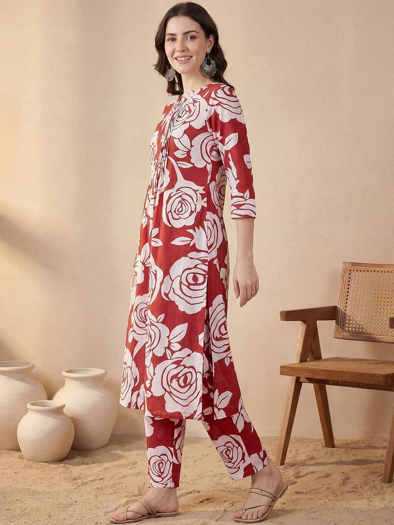 Women Floral Printed Regular Pure Cotton Kurta with Trousers