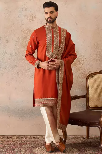 Mens orange silk blend solid embroidered kurta and trouser with dupatta