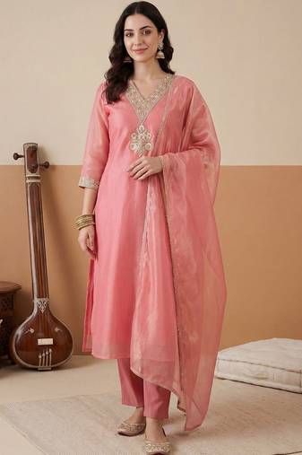 Women Ethnic Motifs Embroidered Regular Kurta with Trousers & With Dupatta