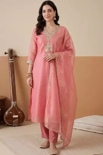 Women Ethnic Motifs Embroidered Regular Kurta with Trousers & With Dupatta
