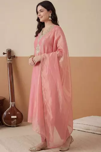 Women Ethnic Motifs Embroidered Regular Kurta with Trousers & With Dupatta